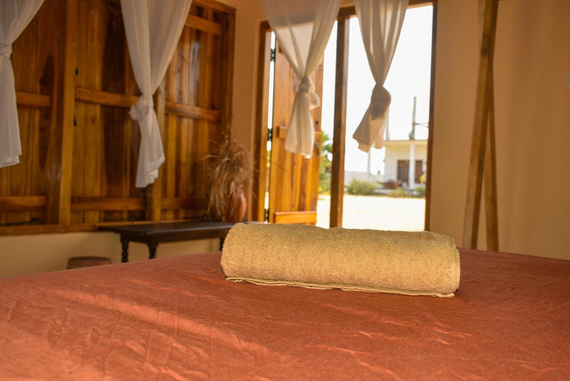 Salty Alchemy Apartment Vịnh Arugam Ngoại thất bức ảnh