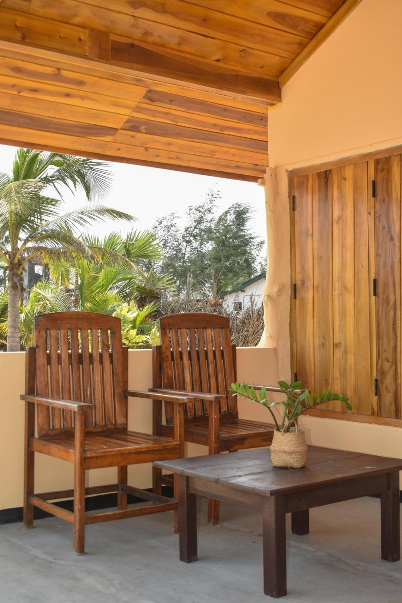 Salty Alchemy Apartment Vịnh Arugam Ngoại thất bức ảnh