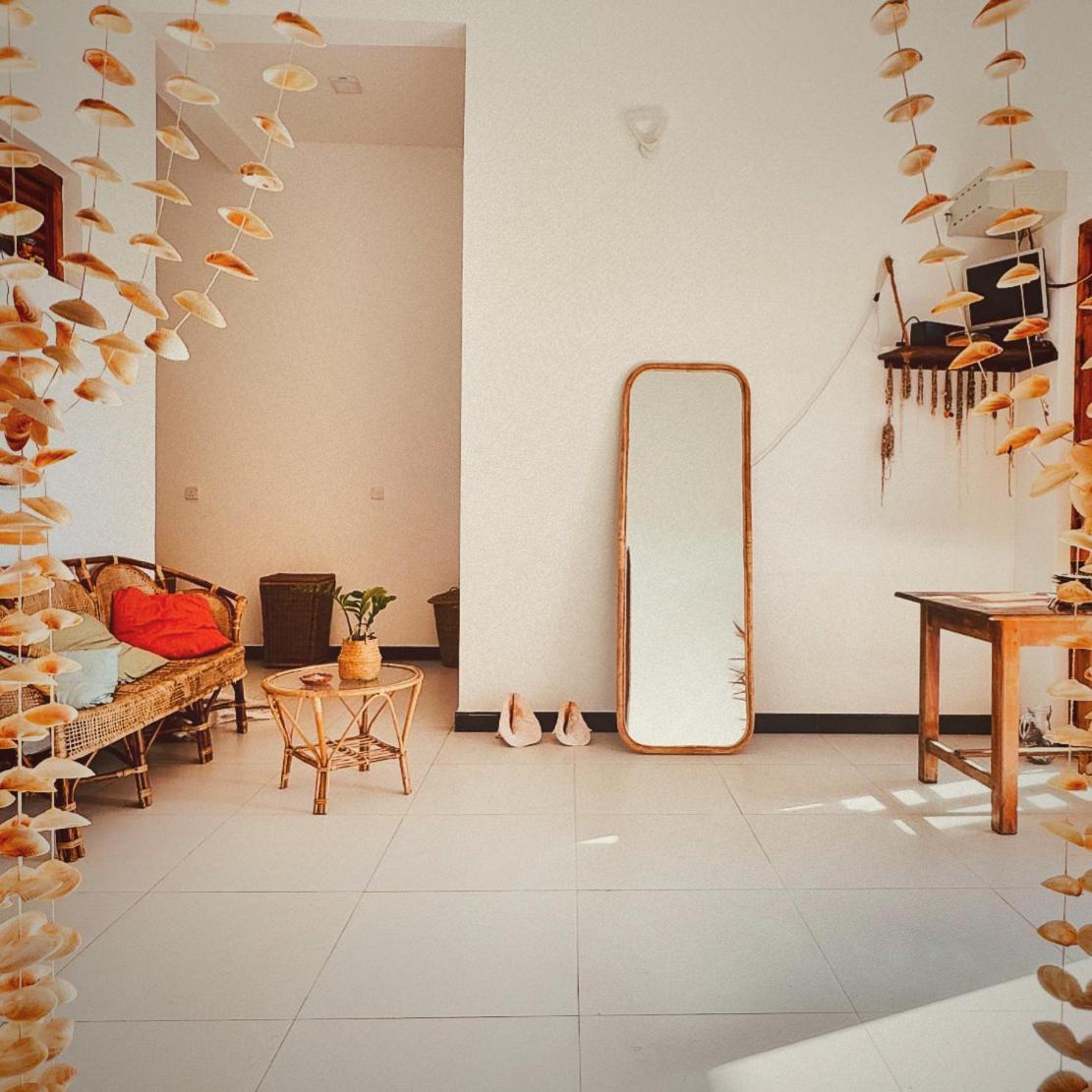 Salty Alchemy Apartment Vịnh Arugam Ngoại thất bức ảnh