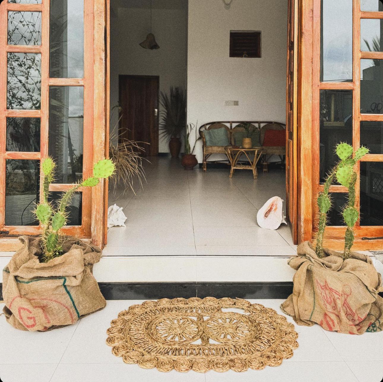 Salty Alchemy Apartment Vịnh Arugam Ngoại thất bức ảnh